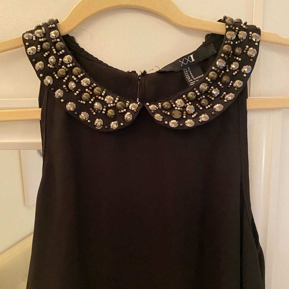 Black blouse with neck detail - Picture 3 of 3